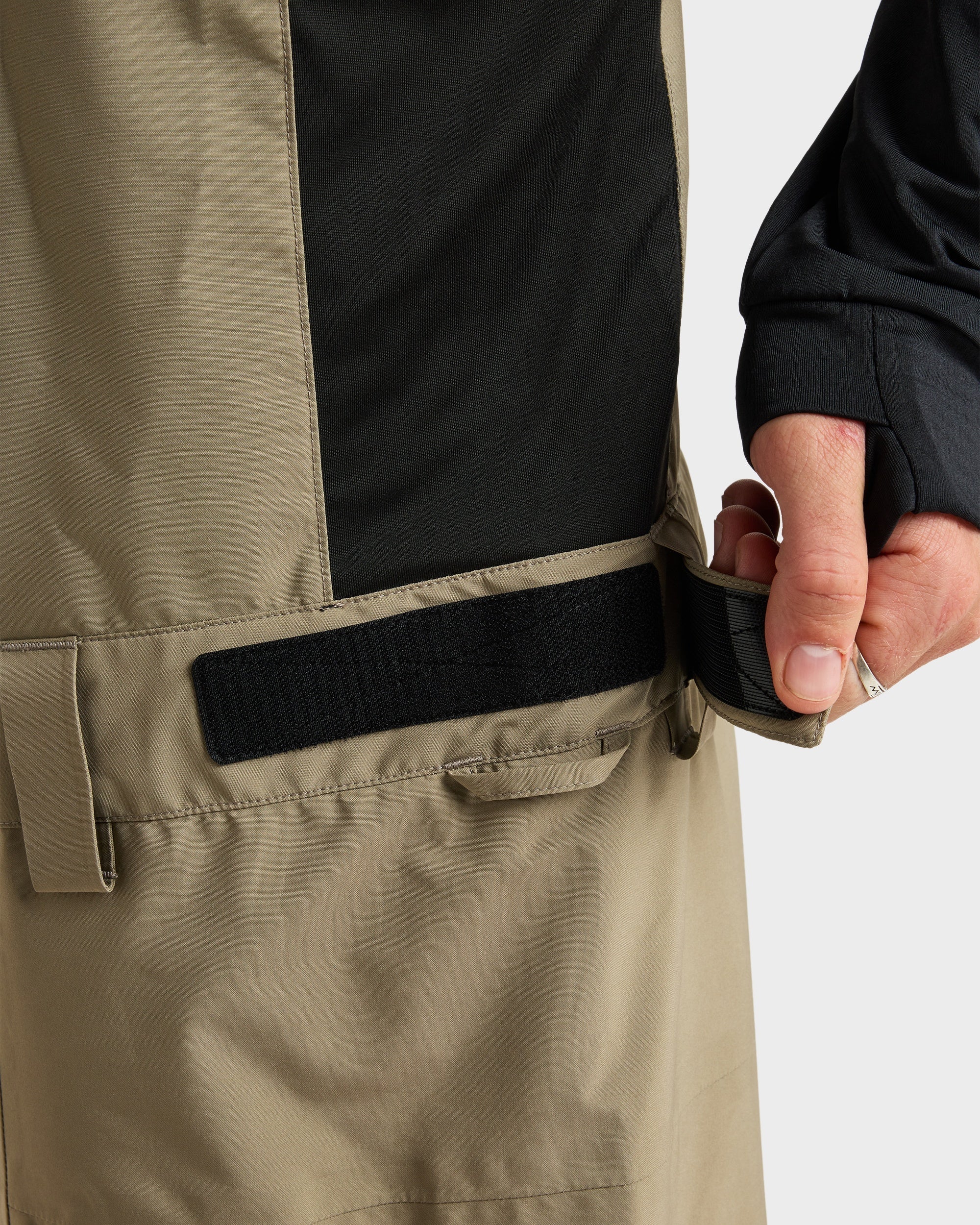 Mens Altostratus Street Gore-Tex Bib Snow Pants - Image 7