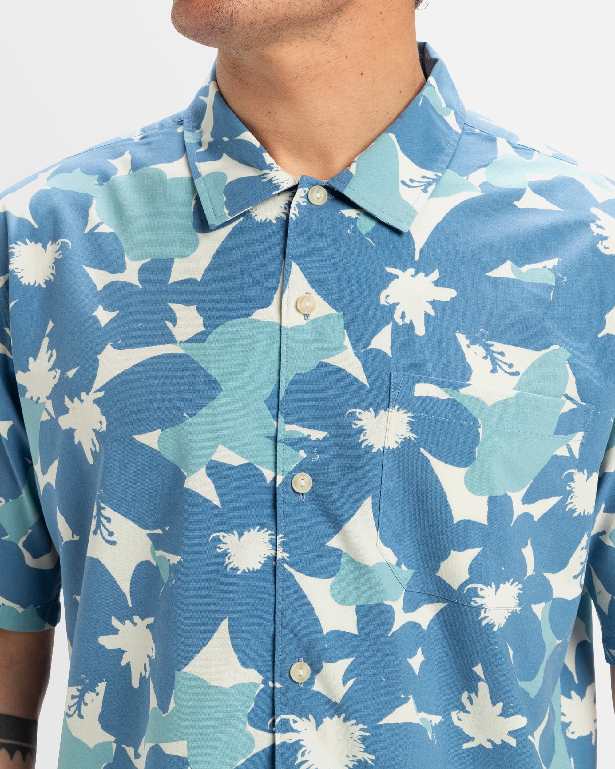 Mens Beach Club Casual Shirt - Image 3