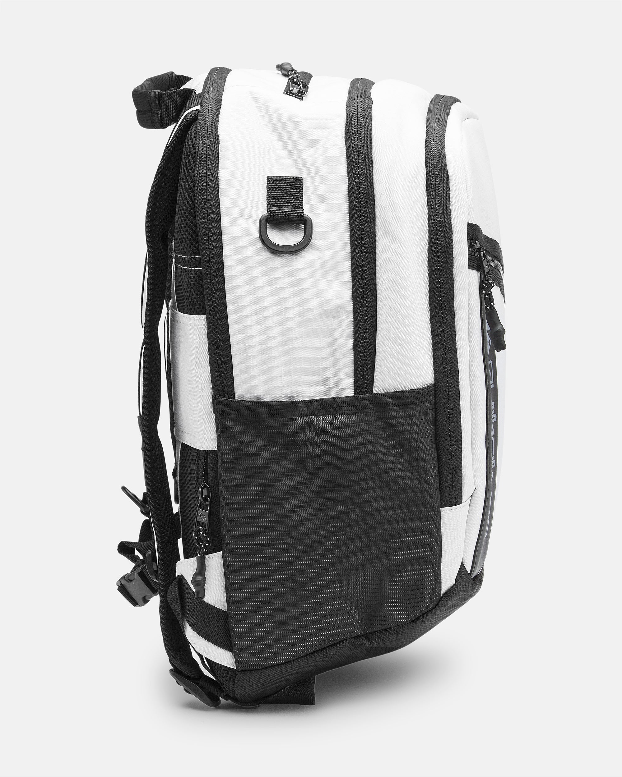 Dreeday 28L Backpack - Image 4