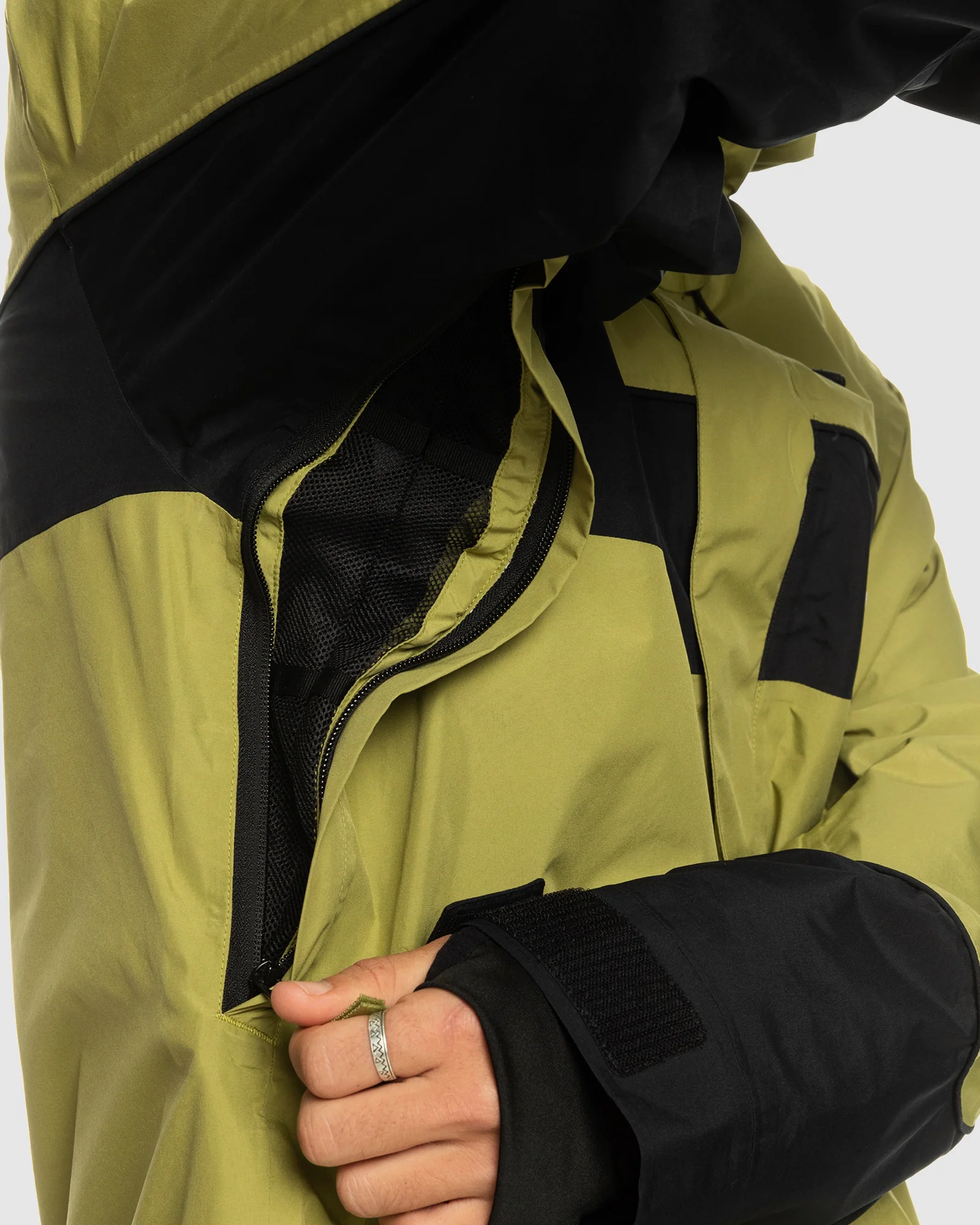 Mens High Altitude Gore-Tex® Technical Snow Jacket - Image 4