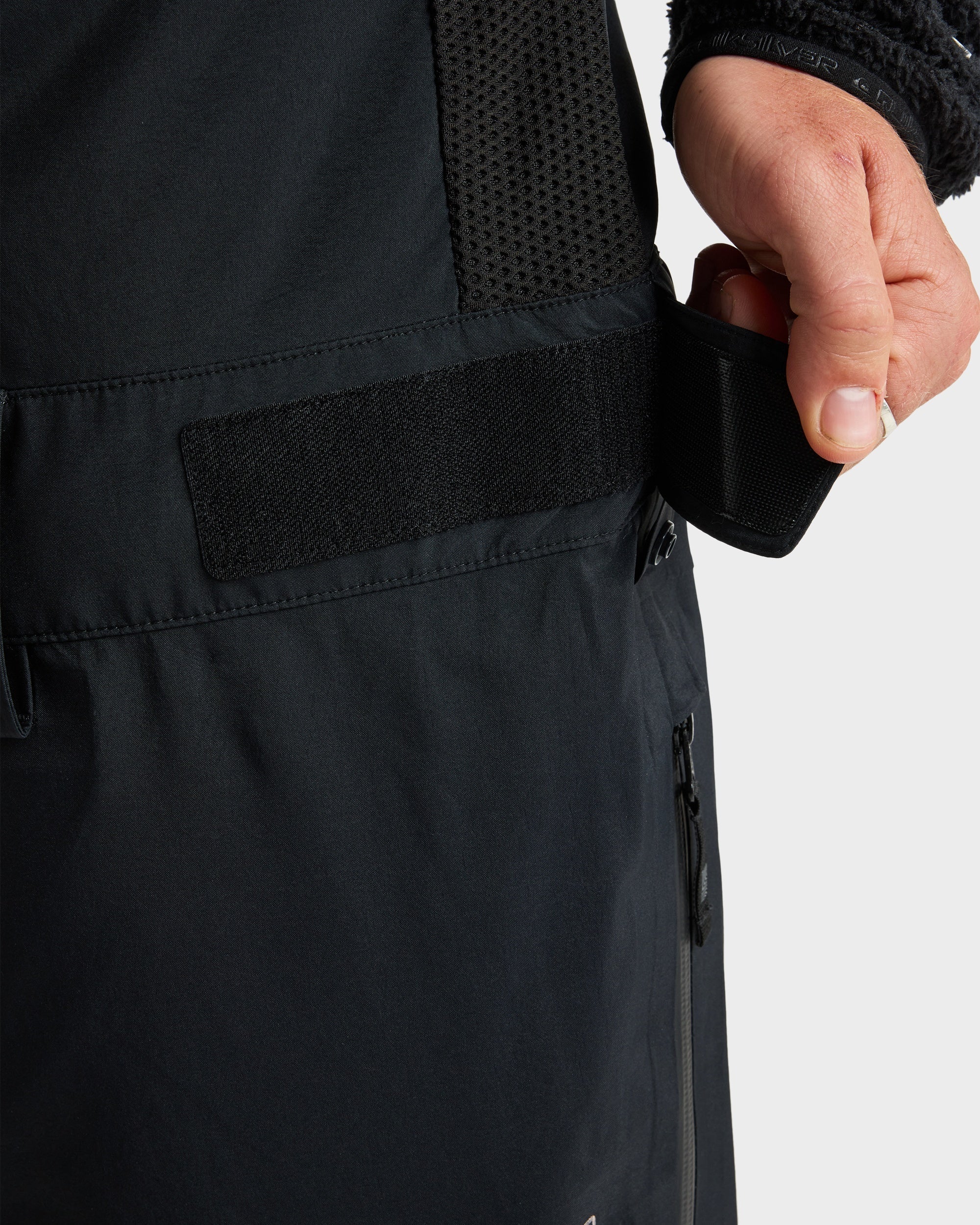 Mens Highline Pro 3L Gore-Tex Bib Snow Pants - Image 9