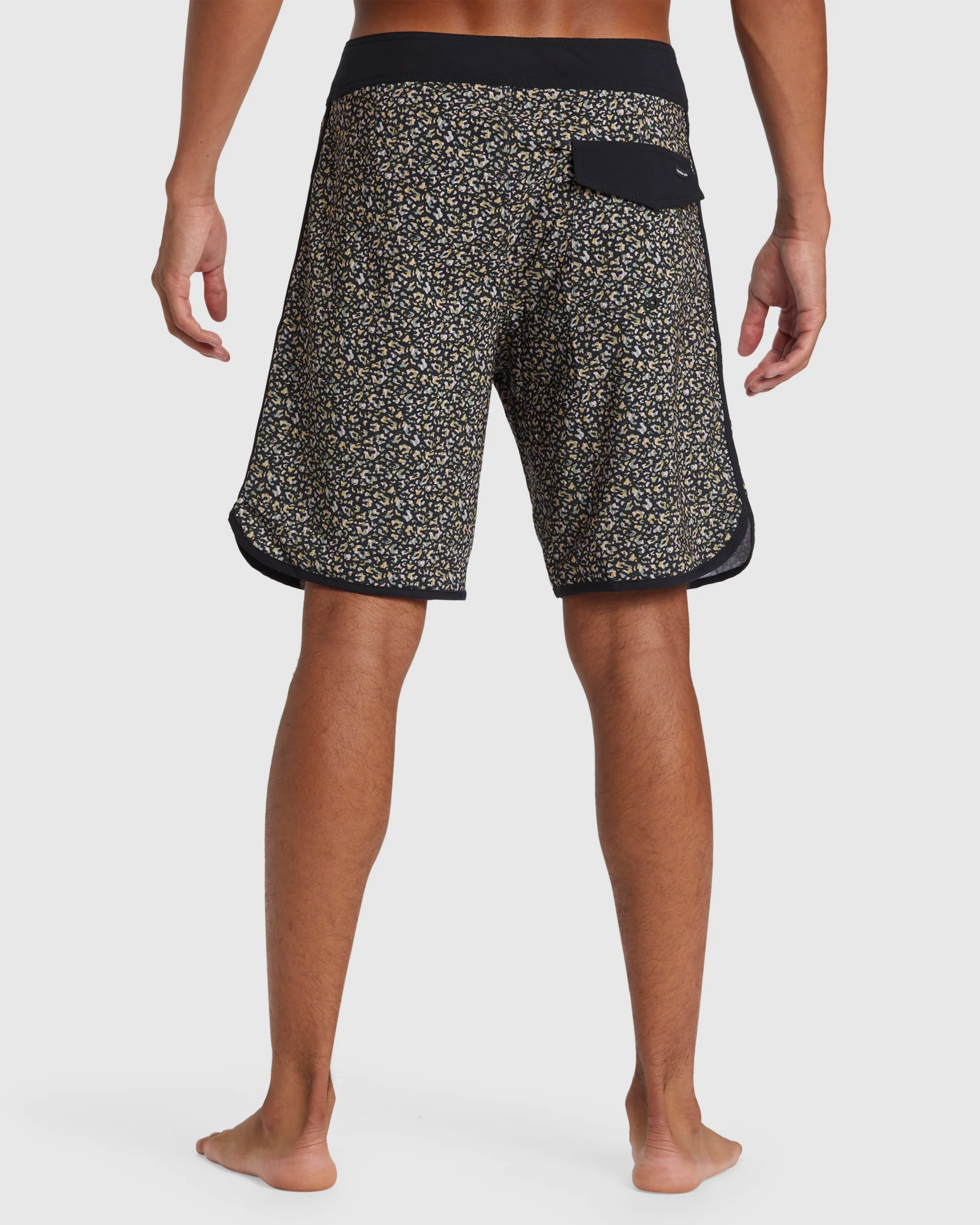 Mens Highline Scallop 19" Boardshorts - Image 3