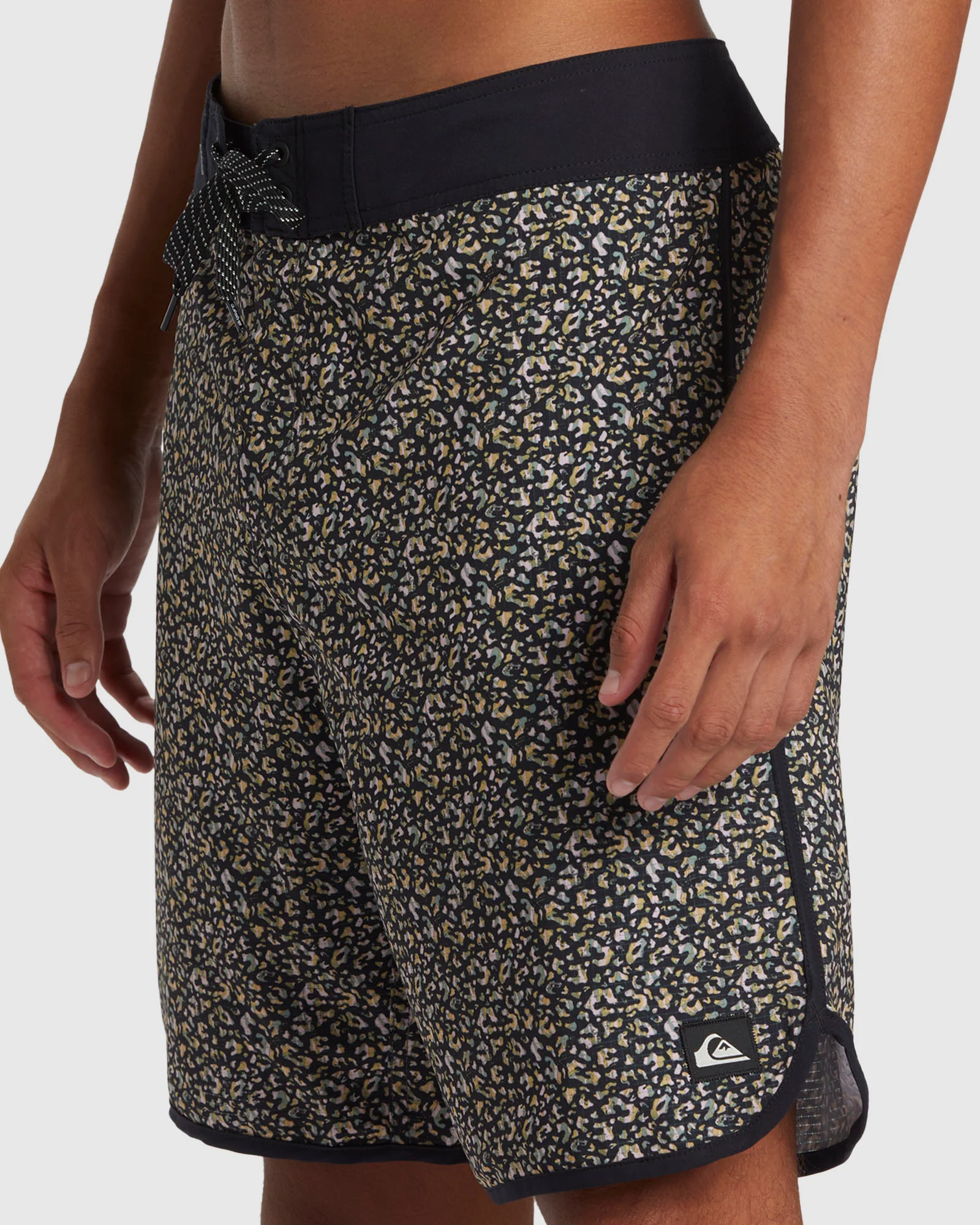 Mens Highline Scallop 19" Boardshorts - Image 4