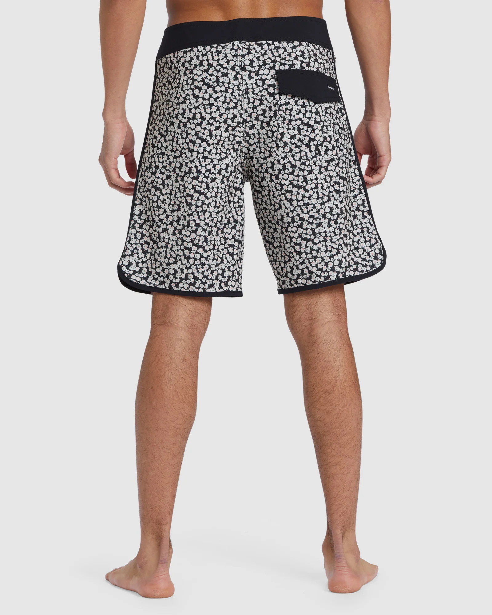 Mens Highline Scallop 19" Boardshorts - Image 4