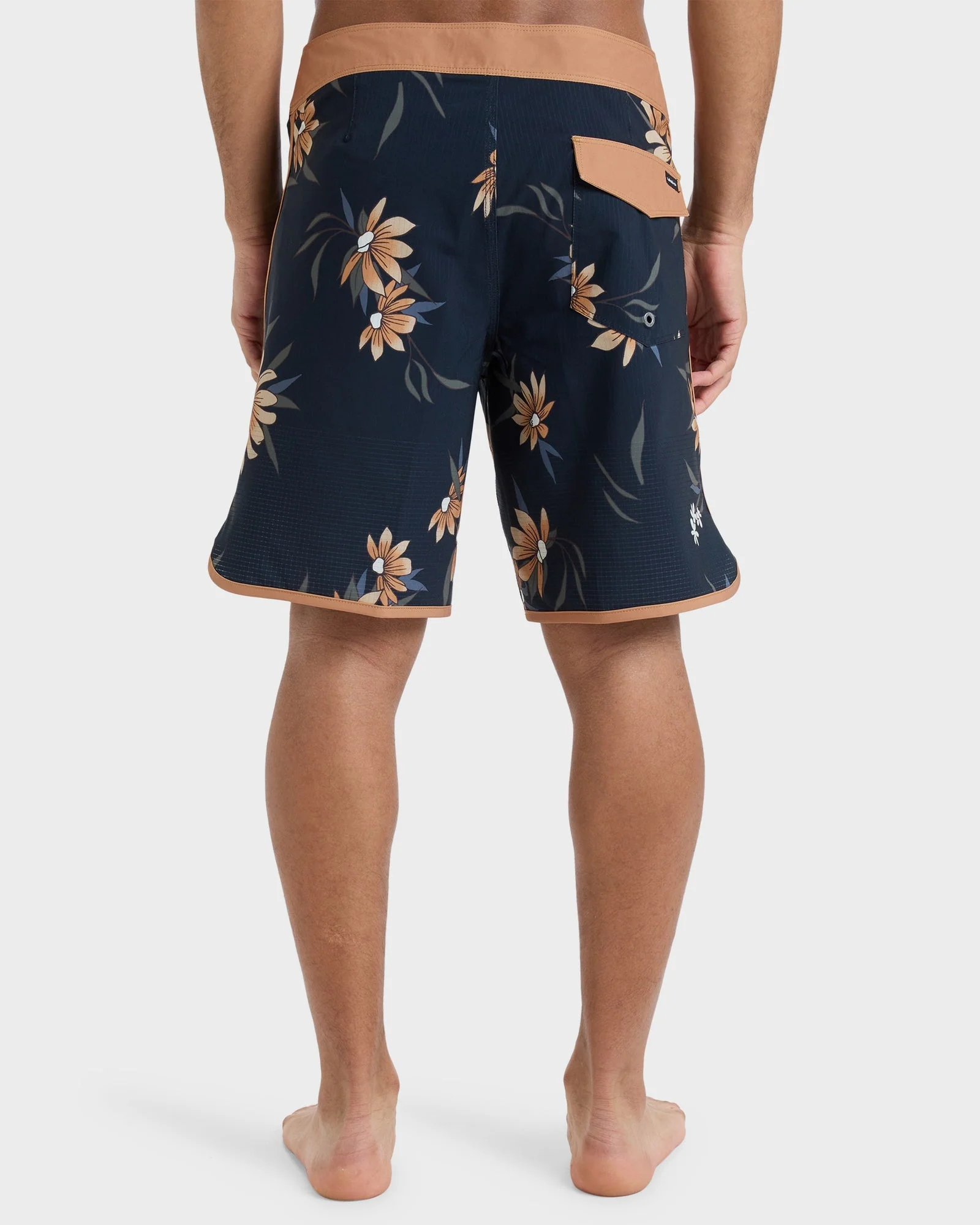 Mens Highline Scallop 19" Boardshorts - Image 2