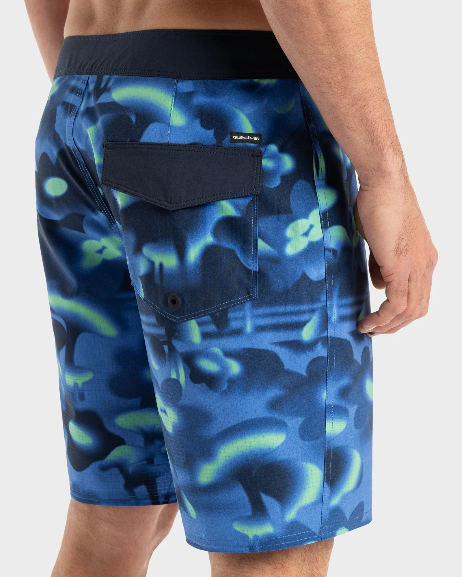 Mens Highline 19" Boardshorts - Image 5