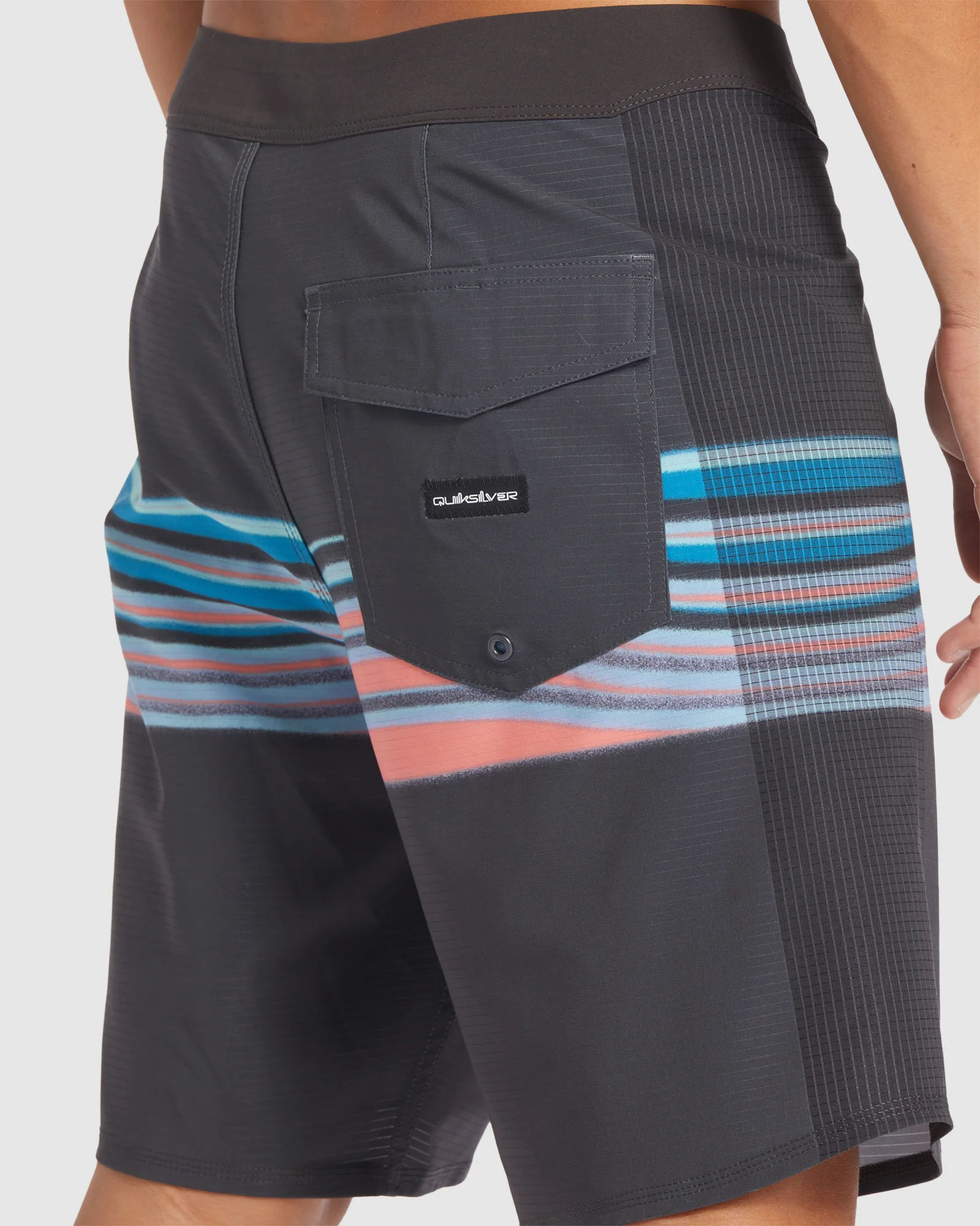 Mens Highlite Arch 19" Boardshorts - Image 4