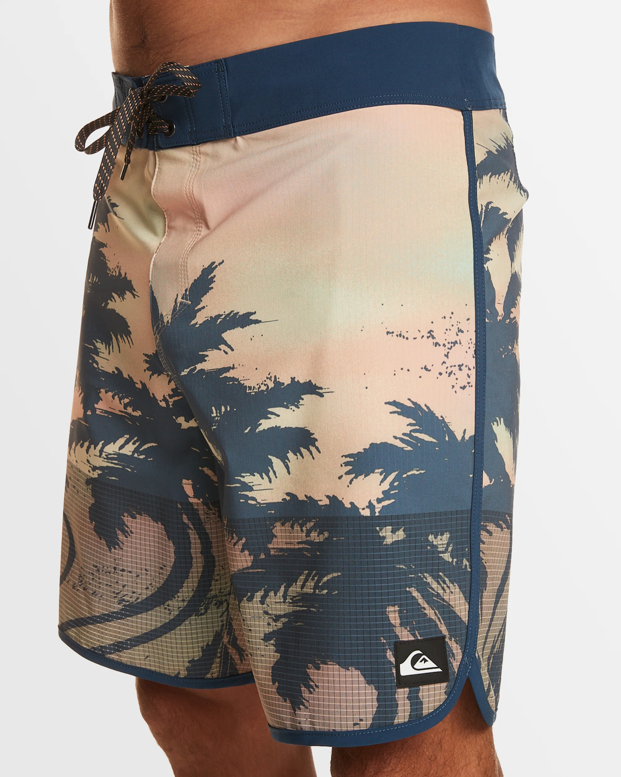 Mens Highlite Scallop 19" Boardshorts - Image 2