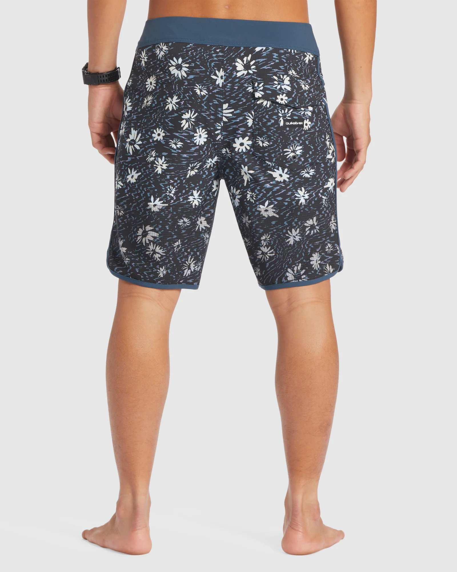 Mens Highlite Scallop 19" Boardshorts - Image 3