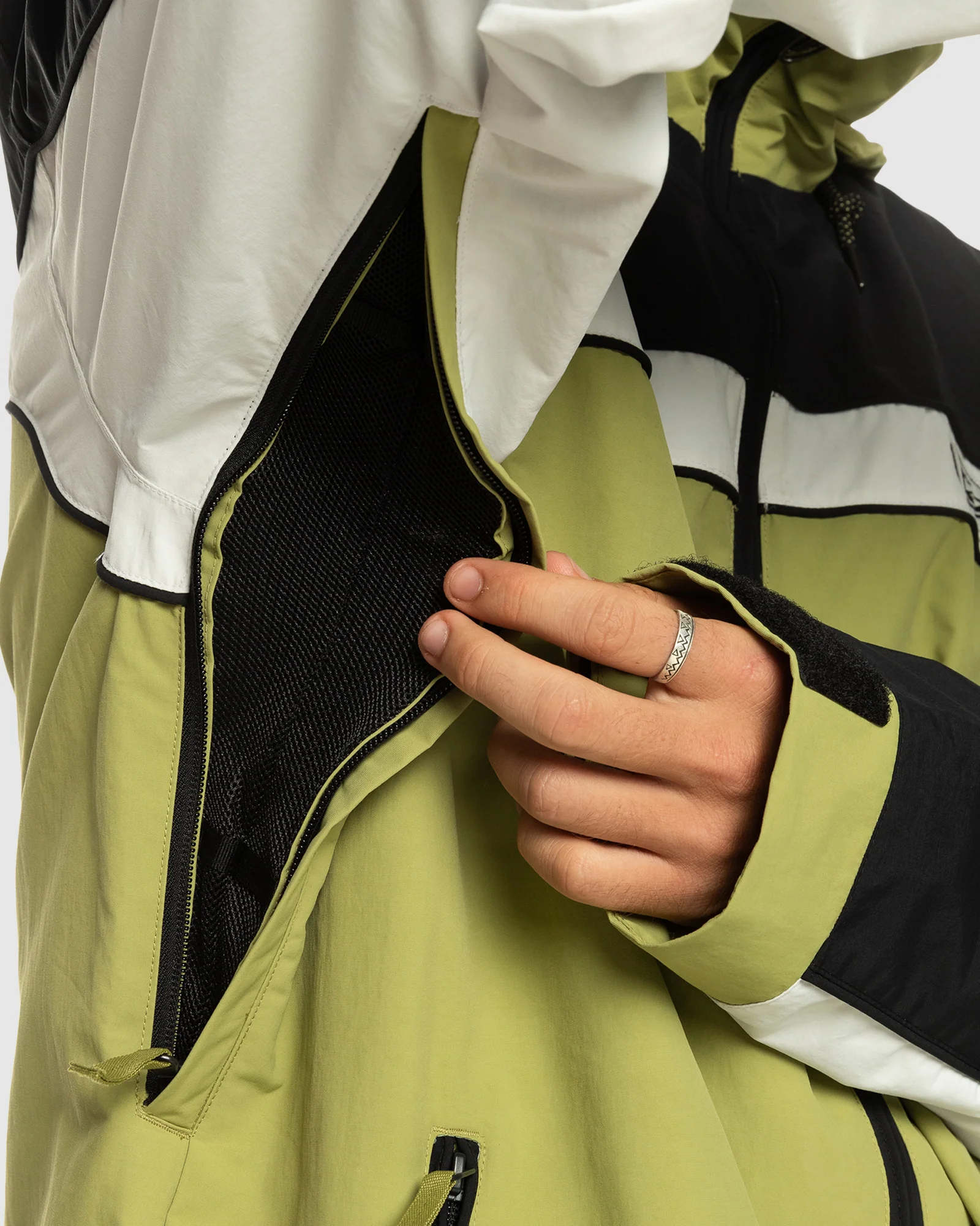 Mens Live Wire Technical Snow Jacket - Image 4