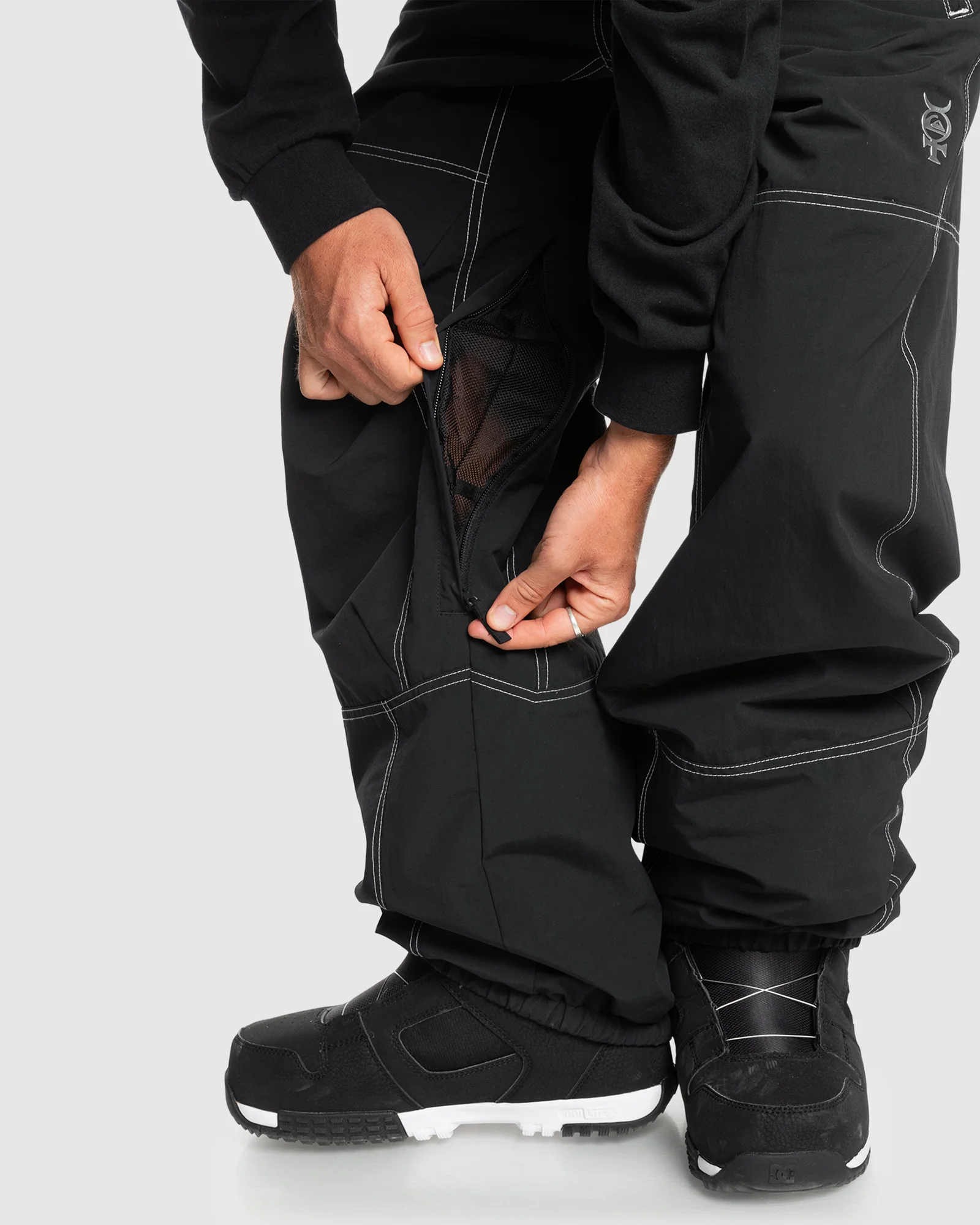 Mens Live Wire Snow Pants - Image 4