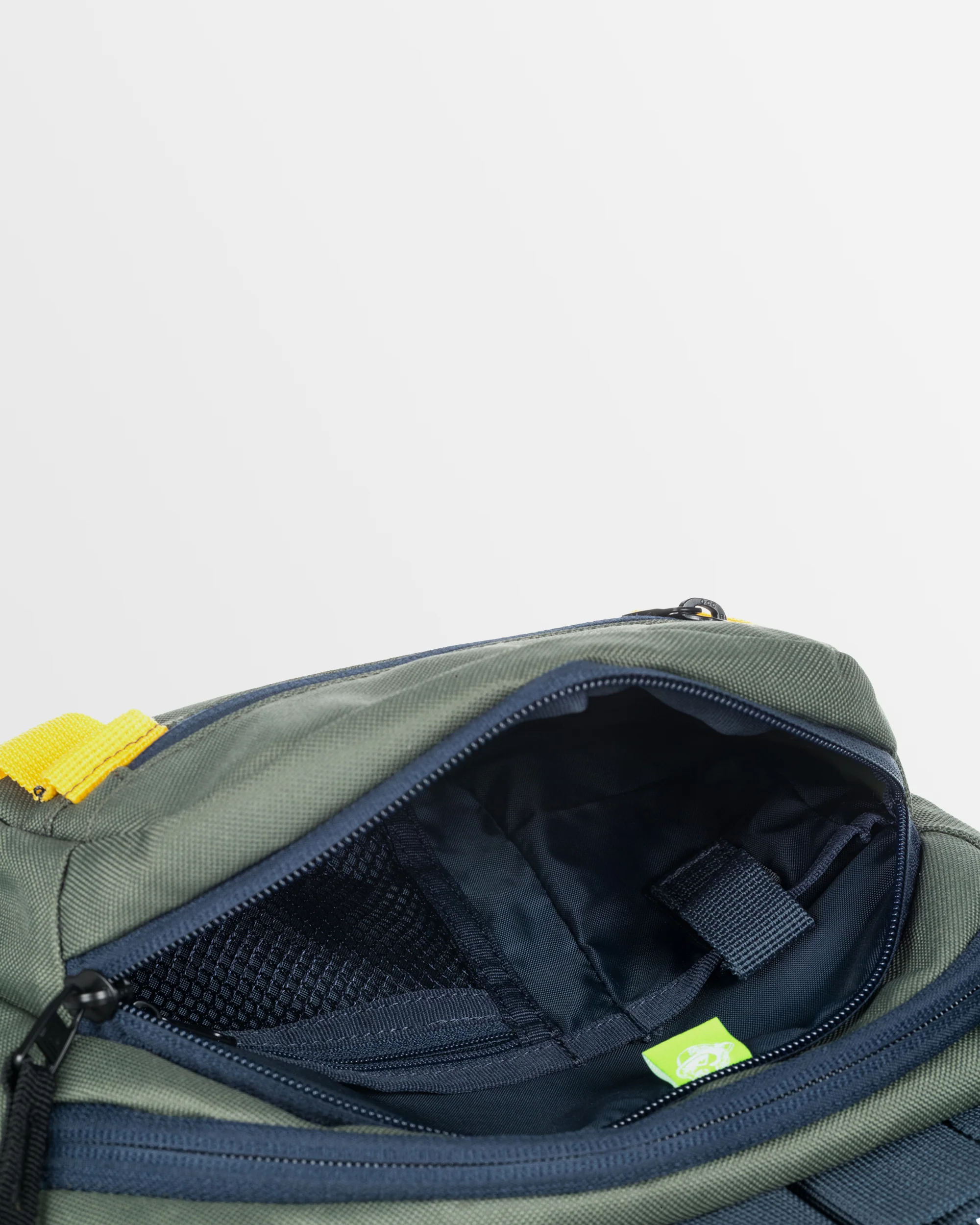 Mens Lone Walker Waist Bag - Image 3