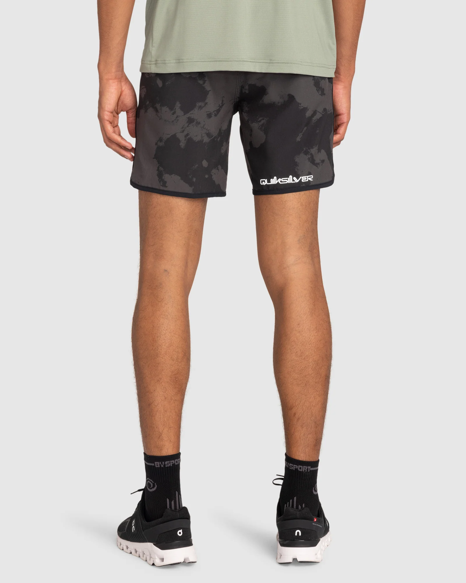 Mens Omni Scallop 17" Amphibian Boardshorts - Image 3