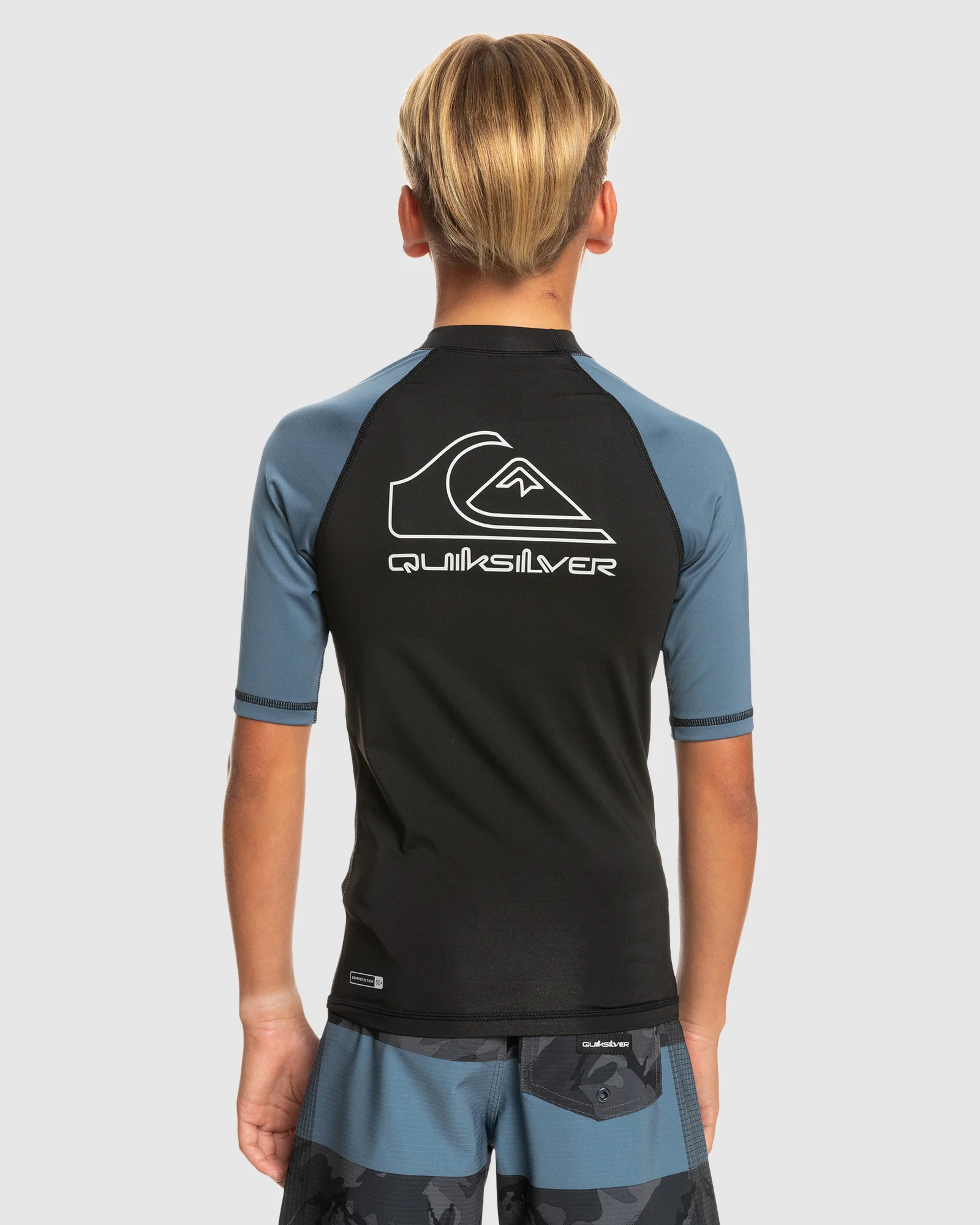 Boys 8-16 On Tour Short Sleeve Rash Vest - Image 2