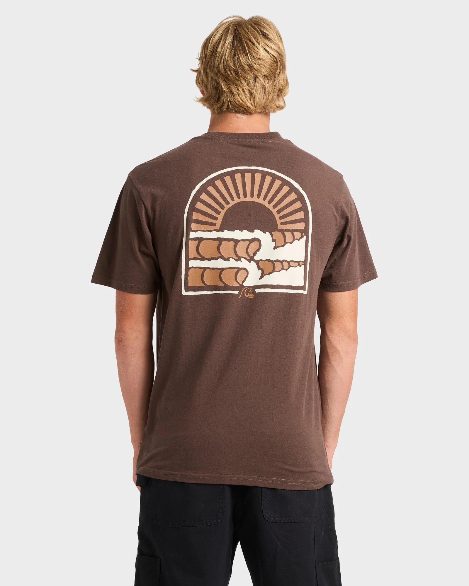 Mens Sunset Arc Wave T-Shirt - Image 2