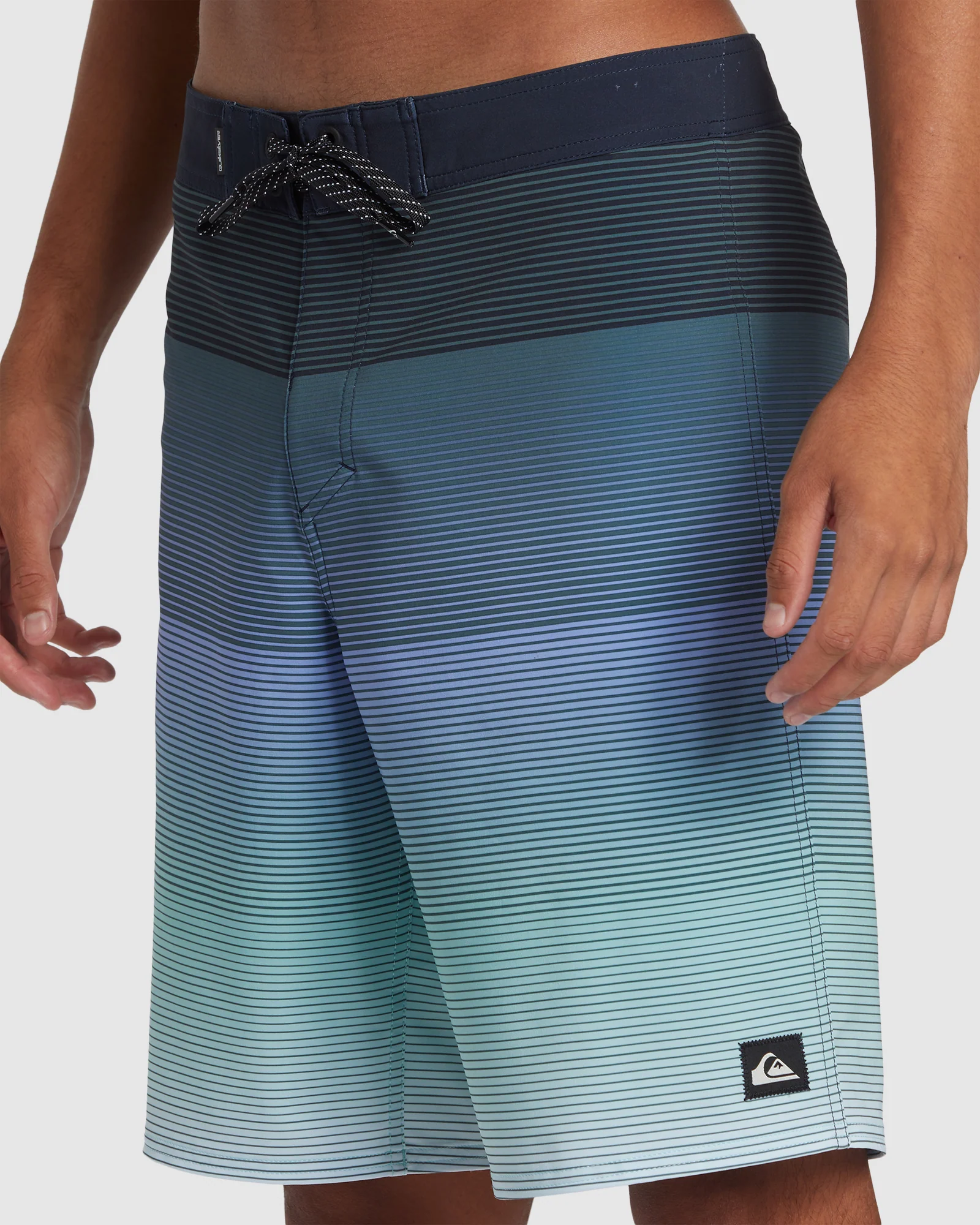 Mens Surfsilk Massive 20" Boardshortss - Image 4