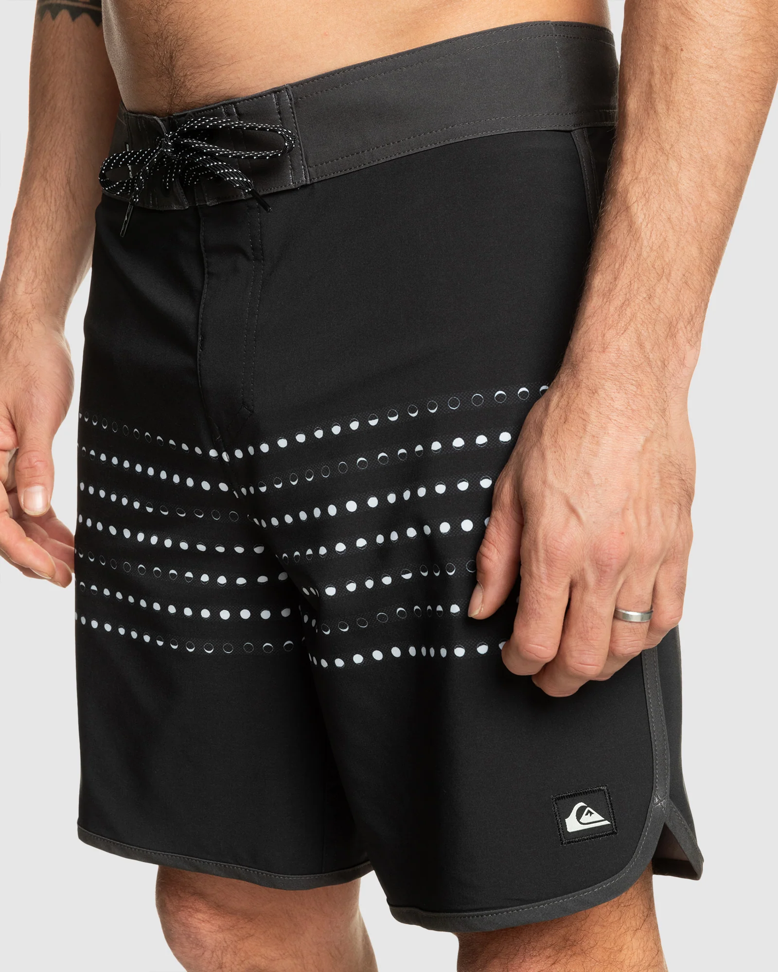 Mens Surfsilk Scallop 18" Boardshorts - Image 4