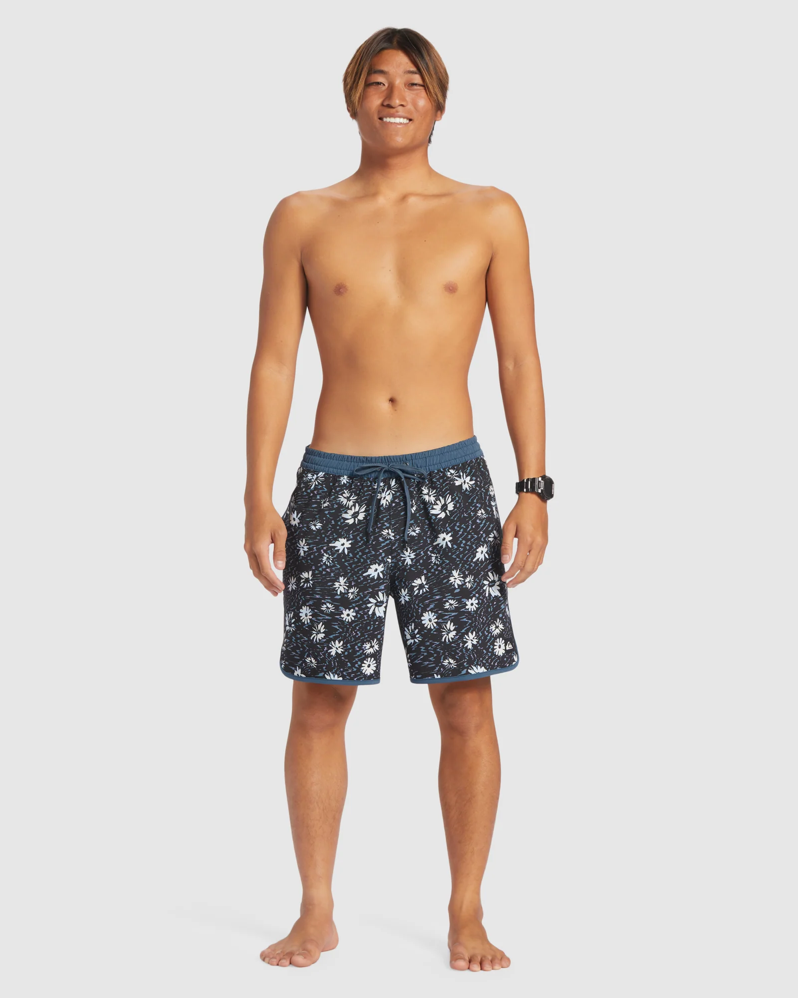Mens Surfsilk Scallop Volley 17" Swim Shorts - Image 5