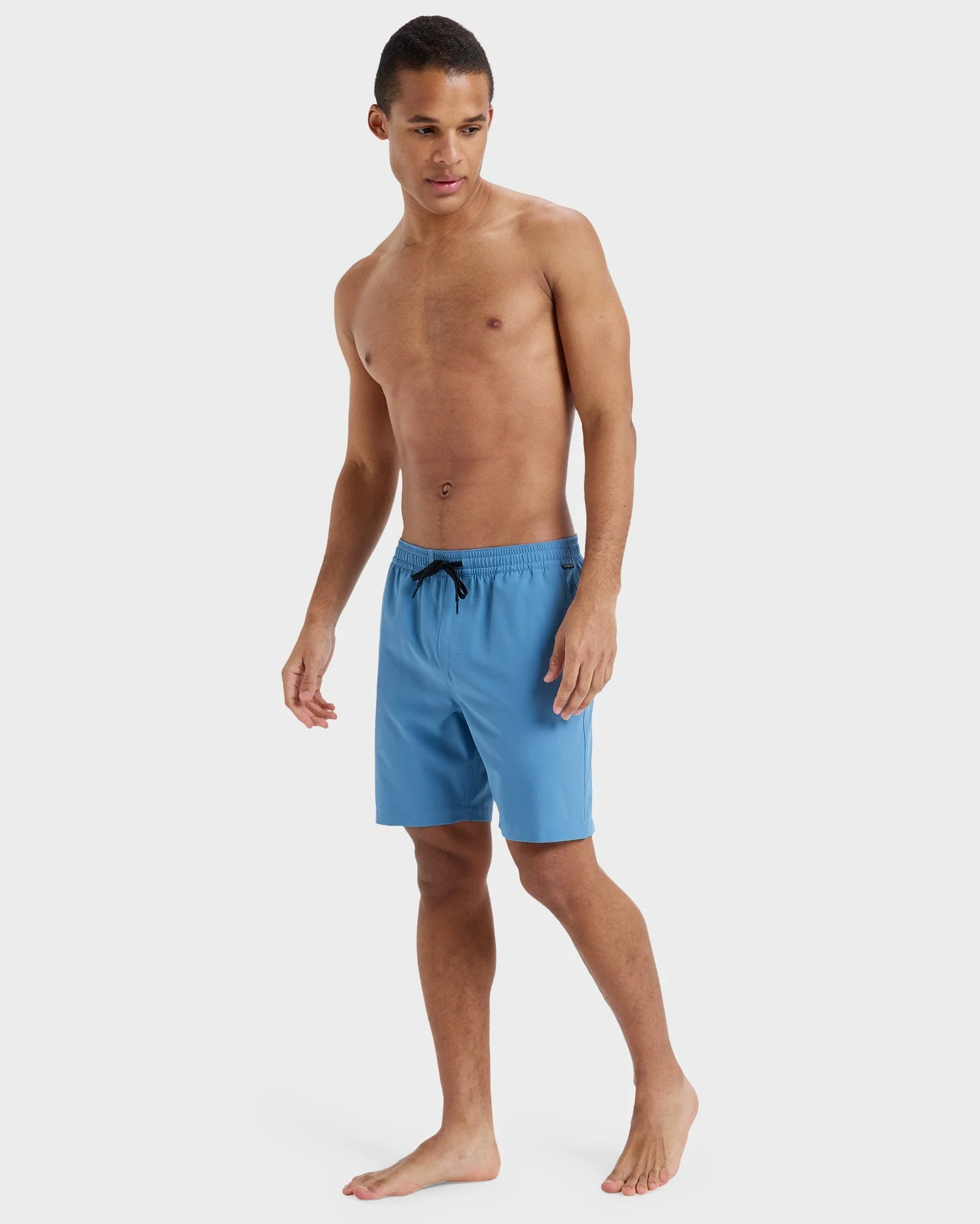 Mens Taxer Amphibian 18" Hybrid Shorts - Image 6
