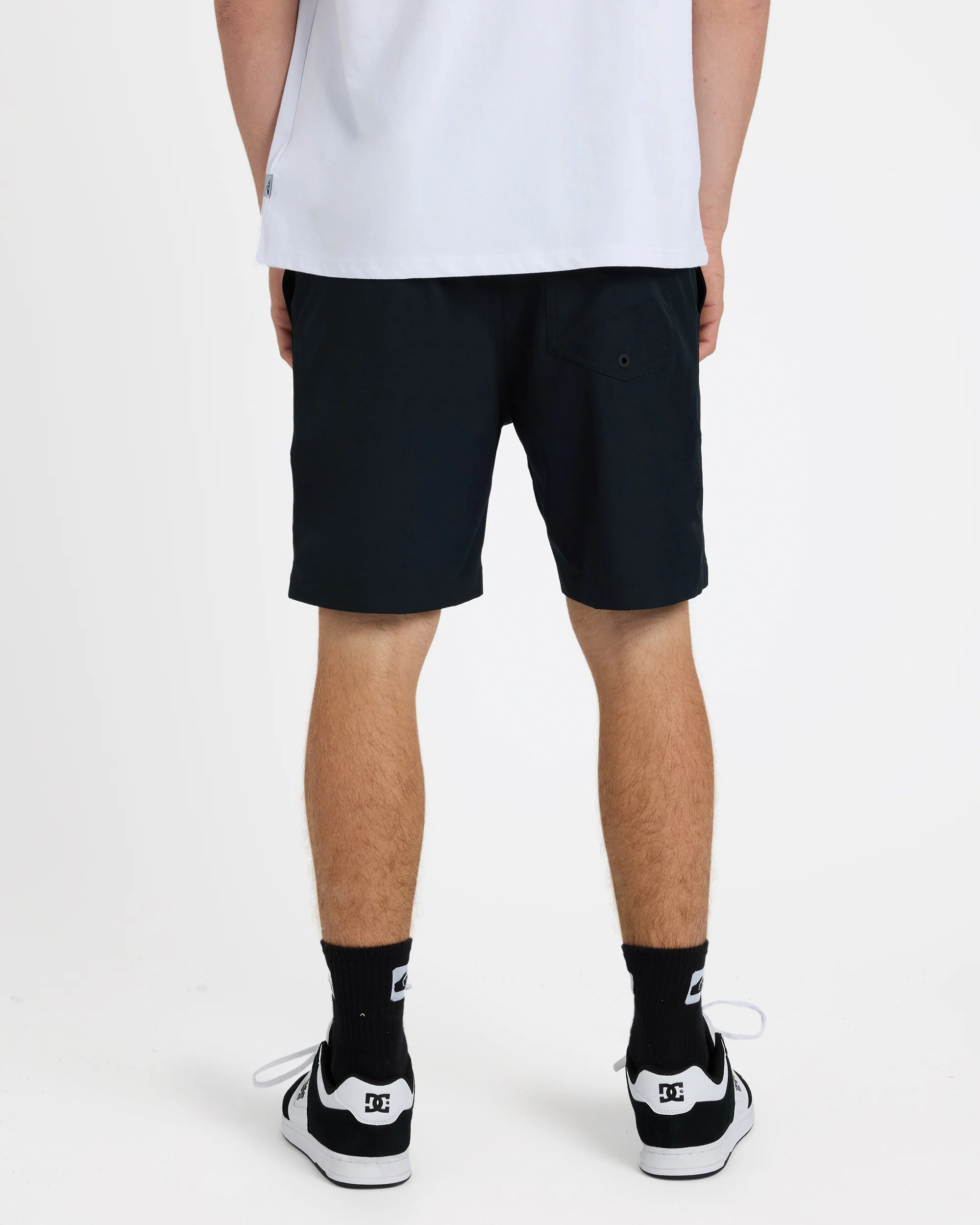Mens Taxer Amphibian 18" Hybrid Shorts - Image 2