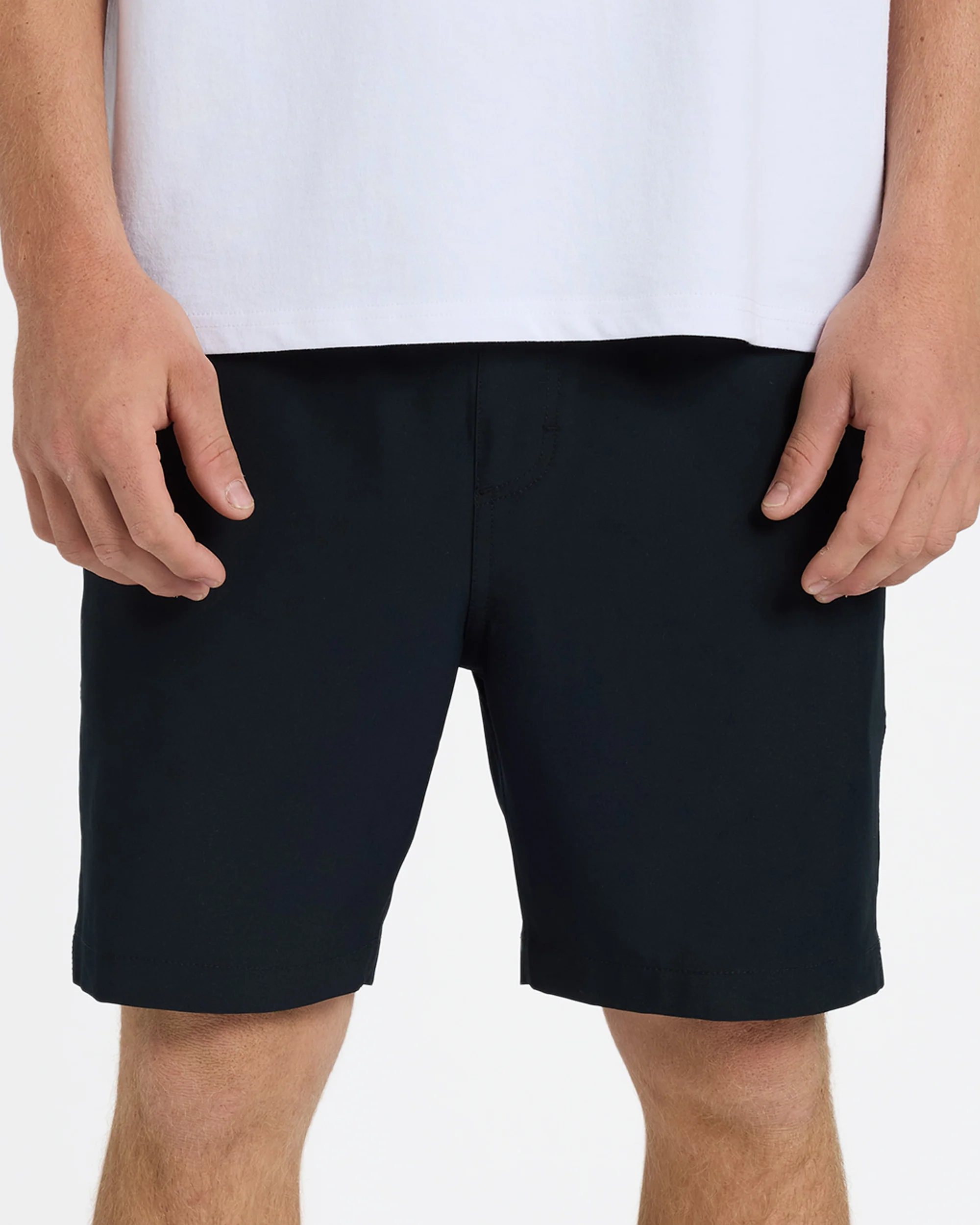 Mens Taxer Amphibian 18" Hybrid Shorts - Image 7