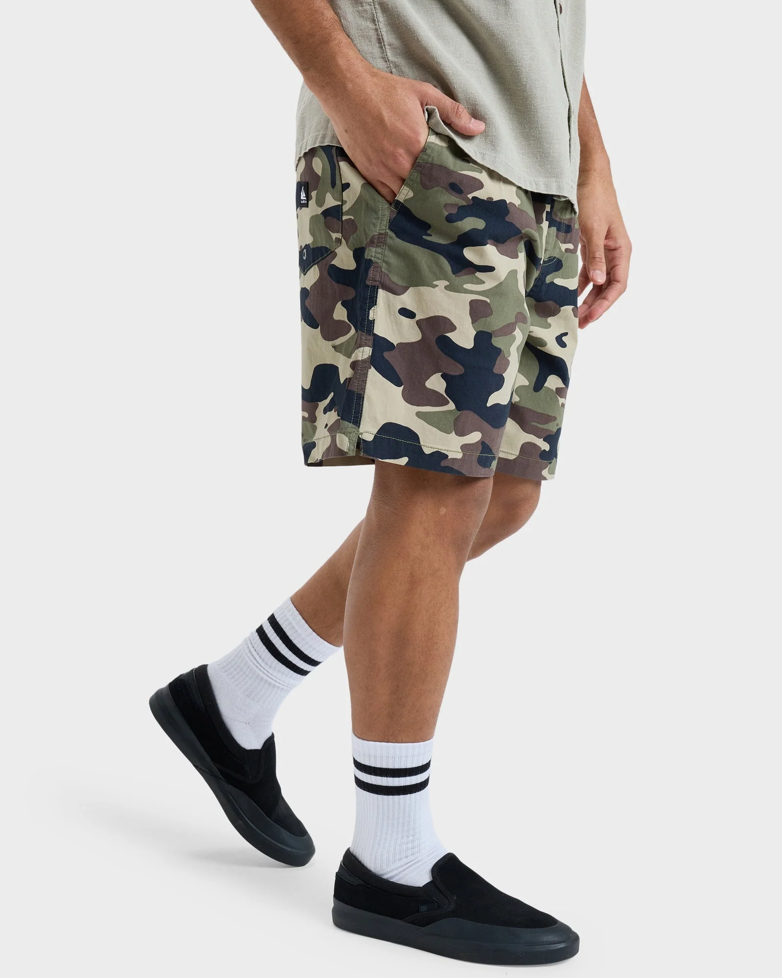 Mens Taxer 18" Walkshorts - Image 3